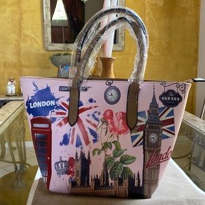 Pink London themed shoulder bag